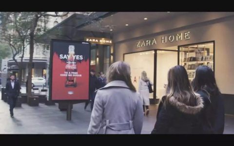 无糖可乐街头互动体验。“ Say Yes for a Coke No Sugar! ”