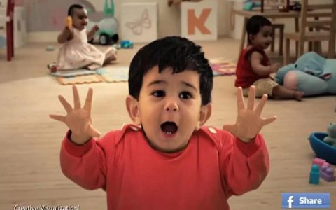 超级可爱！一帮印度BB在跳舞。雀巢 Kit Kat巧克力