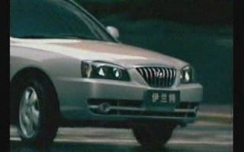 298北京现代伊兰特汽车泼水篇