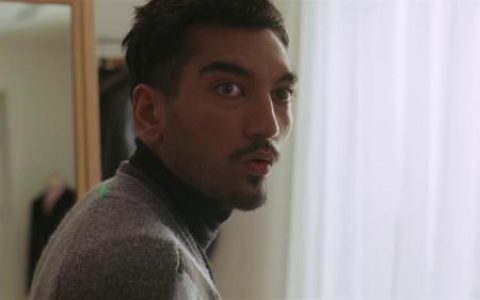 男人试衣的小心思都被爱马仕洞察了