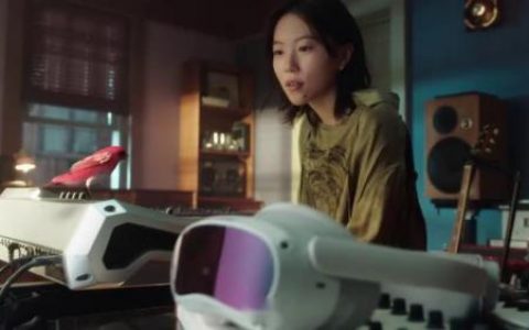 PICO携手新品代言人窦靖童、孙颖莎以及何同学带来全面升级的全新PICO4